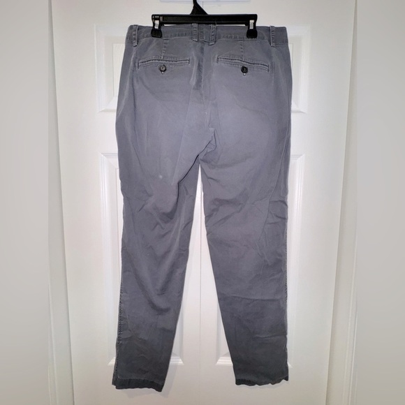 Vince women’s Gray Chino Pants. Size 4. GUC - Picture 11 of 11